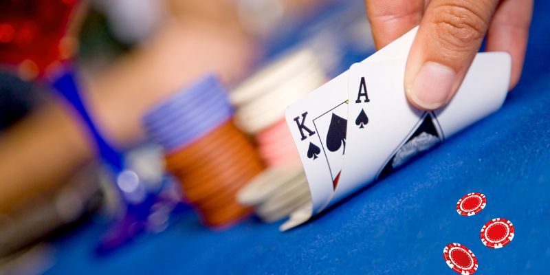 Thùng Phá Sảnh trong Poker mạnh nhất